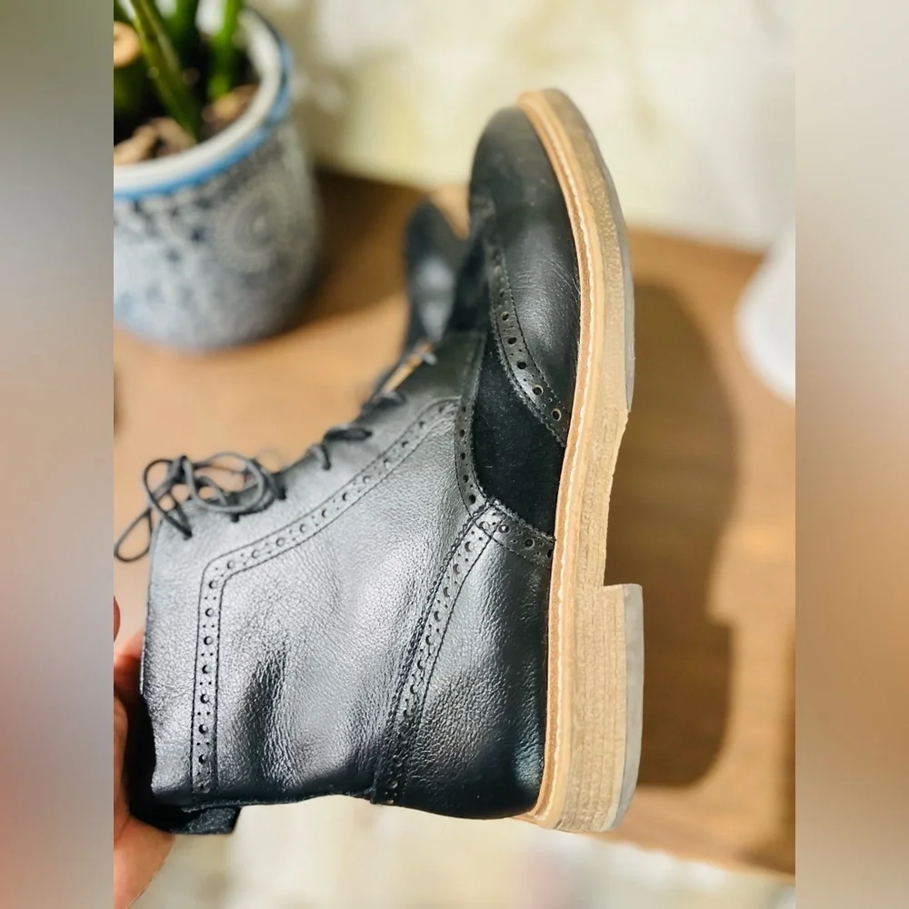 1901 Calgary Boots Mens Sz 13 Wing Tip pure Black Leather Lace Up Lug Soles